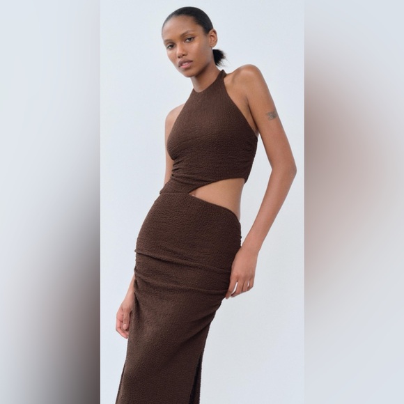NWT ZARA TEXTURED CUT OUT DRESS - Picture 4 of 11